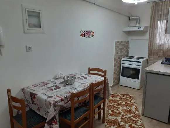Kosta's 2 سالونيك