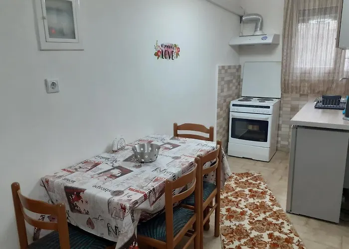 Kosta's 2 * סלוניקי